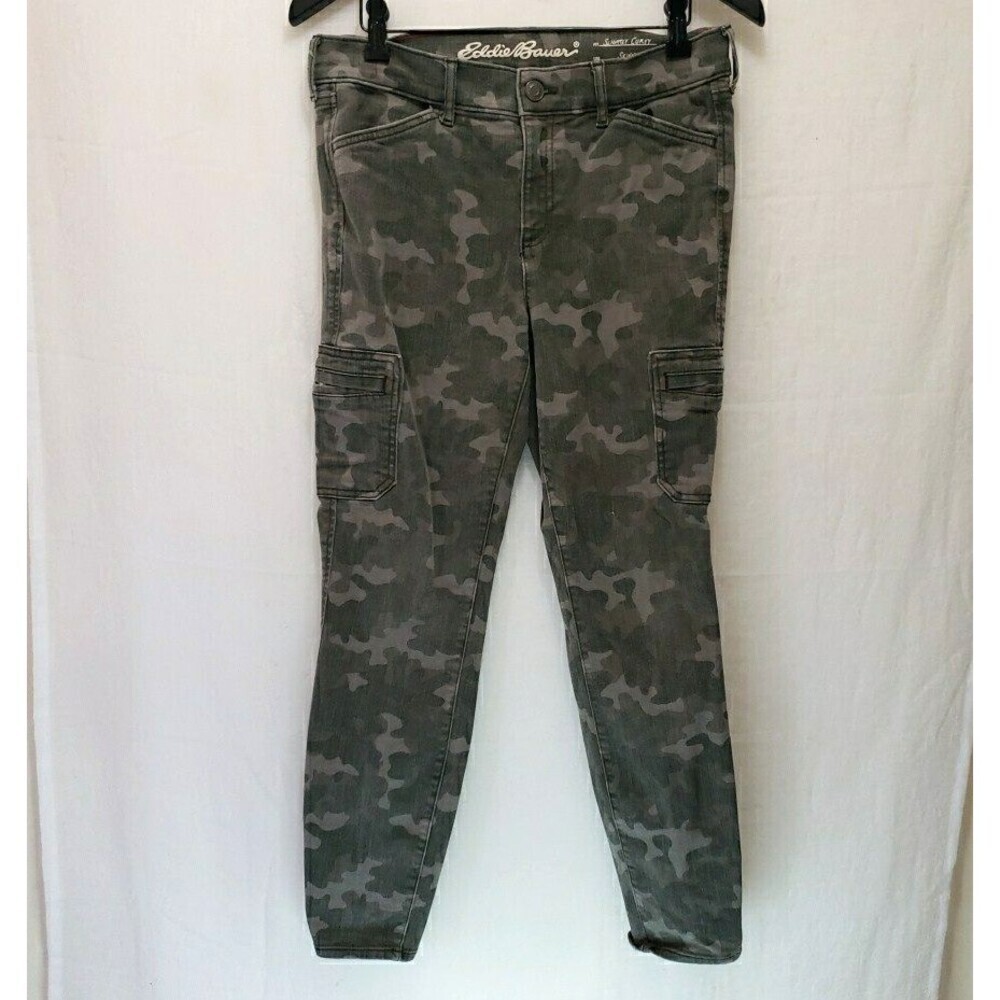Eddie Bauer Women’s Slightly Curvy Skinny Camo Cargo Jeans Stretch Size 8